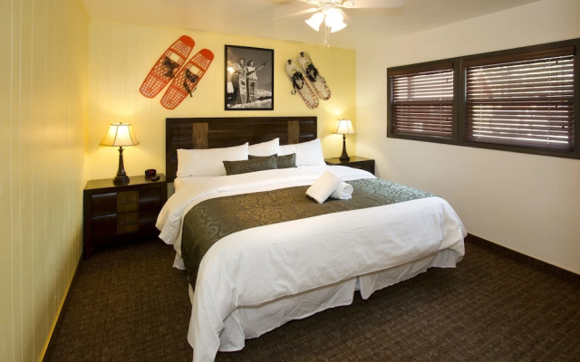Holiday Haus Motel