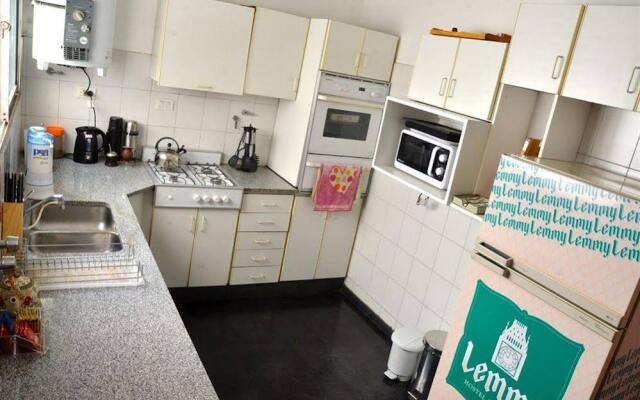 Lemmy Hostel Boutique