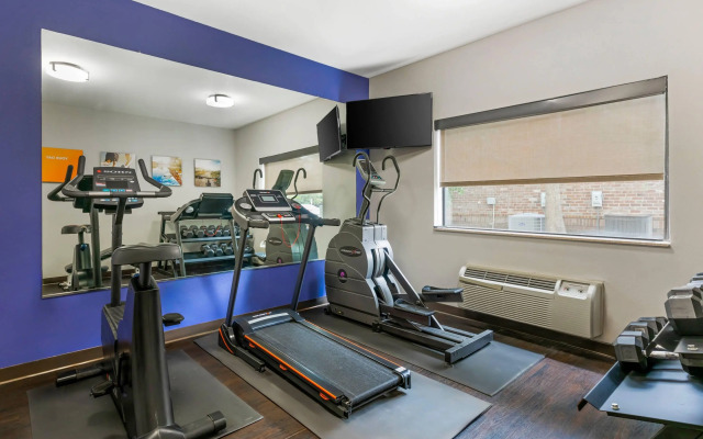 Comfort Inn & Suites Covington - Mandeville