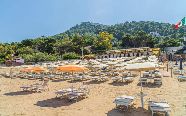 Amazing Home in Laureana Cilento With Jacuzzi, 3 Bedrooms and Wifi