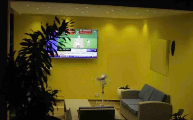 Beautiful 2-bed Apartment at Pamv Estates Apt7