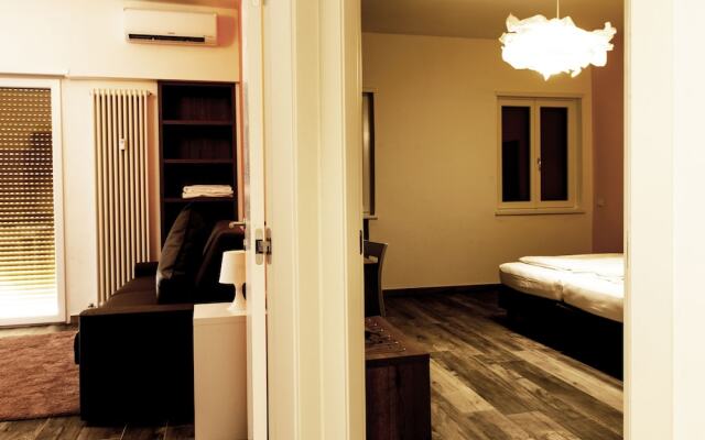 Ariston Apartment