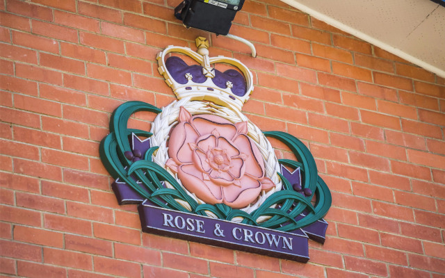 Nightcap at Rose & Crown Hotel