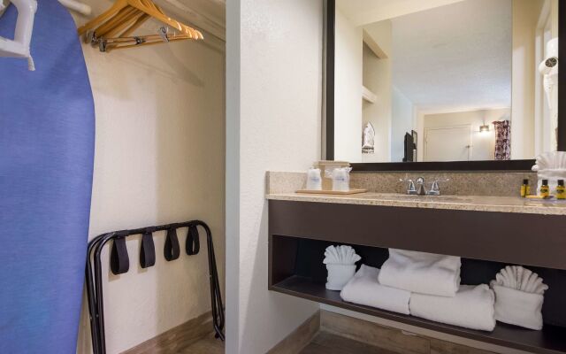SureStay Hotel by Best Western St. Pete Clearwater Airport