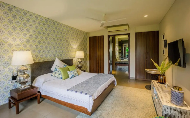 Elara by Hireavilla - 4BR w Infinity Pool Parra