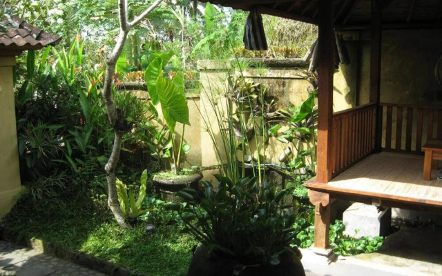 Uma Chaming Villas & Gym by EPS