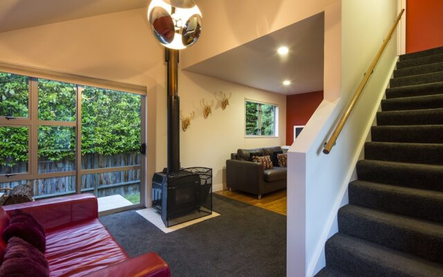 Riverview Retreat