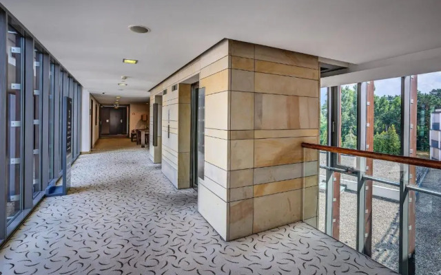 Holiday Inn Resort Warszawa Józefów**** by IHG