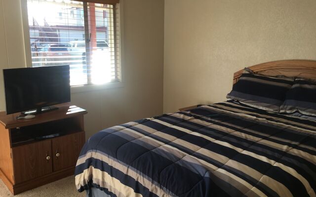Tyee Restaurant and Hotel