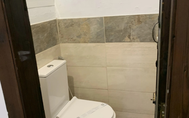 Valtisya House Pool & Airport