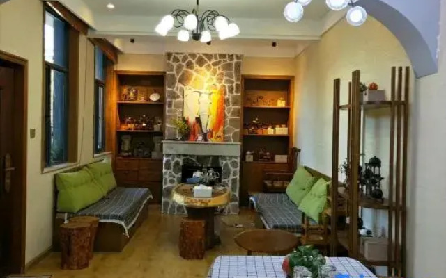Shiwei Hostel