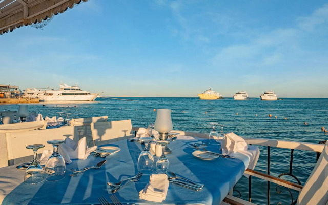 Marlin Inn Azur Resort