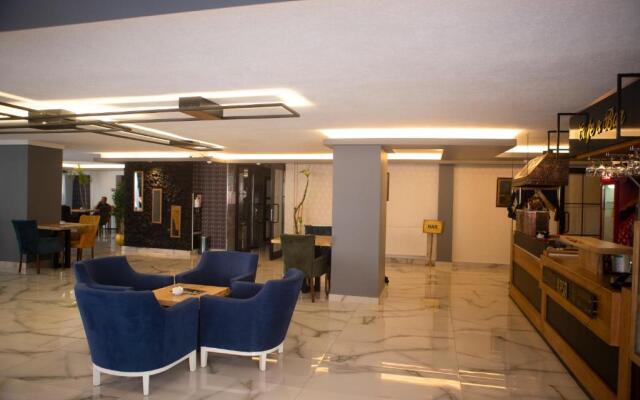 Can Grand Hotel