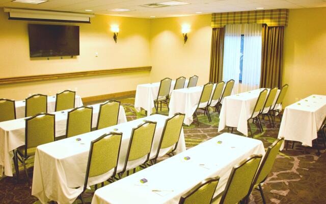 Hampton Inn and Suites College Station