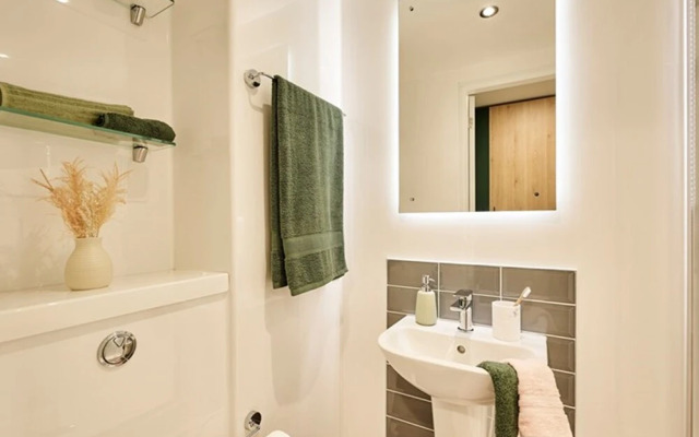 Modern Studios in BRIGHTON SK