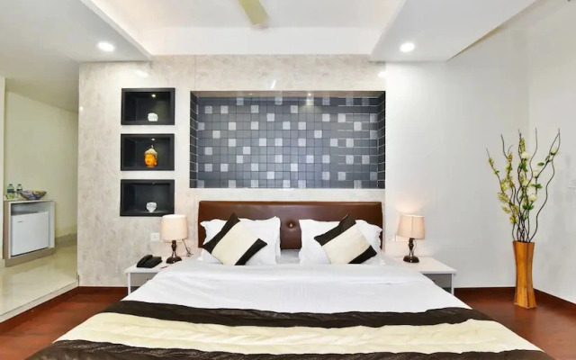 Hotel Pinaz Royale