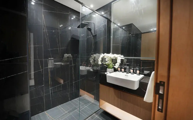 Easygo- Lux 2BR / Private Pool JVC Onyx