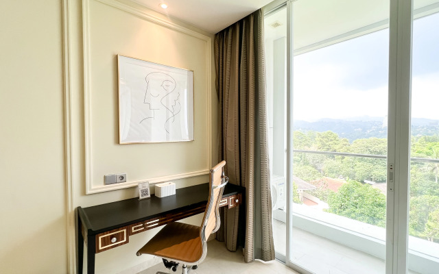 Art Deco Luxury Hotel & Residence