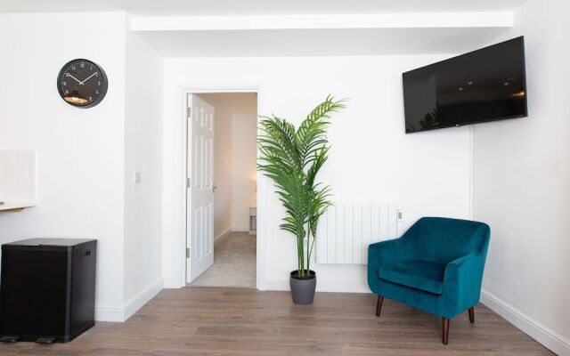 Central Flats in Cardiff with Parking