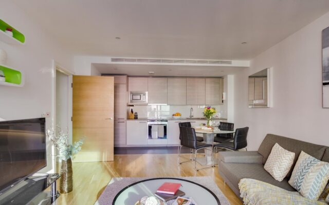St George Wharf Apartments