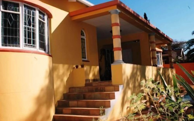 Sleepy Gecko Guest House