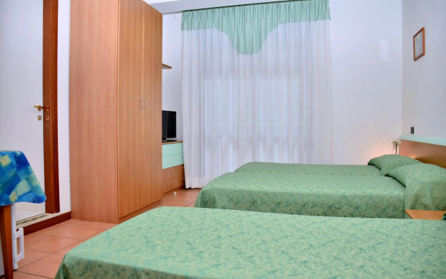 Hotel Etna