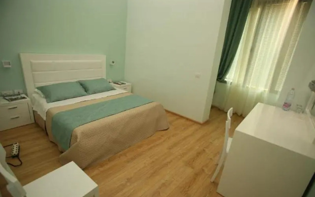 White City Hotel
