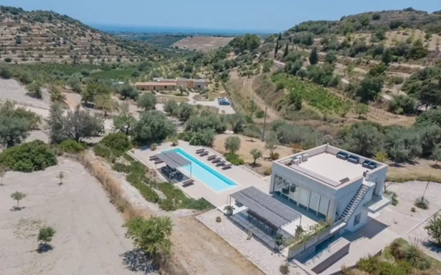 Amazing Property of 2 Villas on a Land sea View
