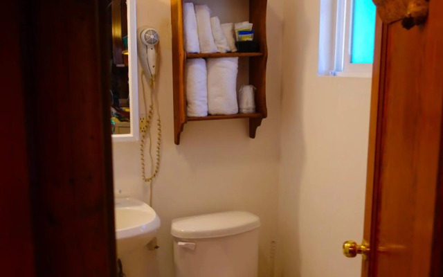 Sleepy Hollow Cabins and Hotel