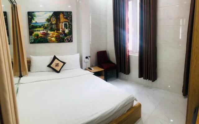 2Z HOTEL- 149 Lê THị RIêNG