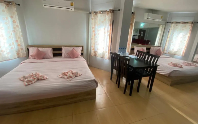 Alongkorn hotel by SB