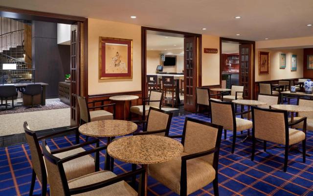 Sheraton Ottawa Hotel