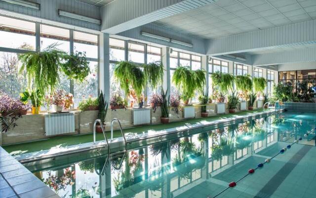 Hotel SPA Budowlani