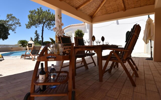 Deluxe Villa in Sesmarias-albufeira 2 Bedrooms