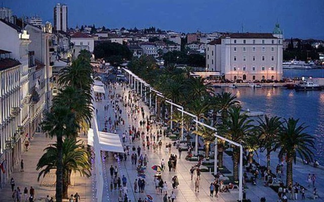 Studio in Split, With Wonderful City View and Wifi