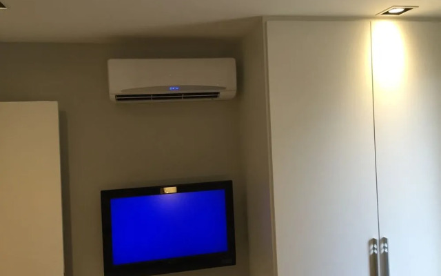 Ocean Flat Condo Building by LinkHouse