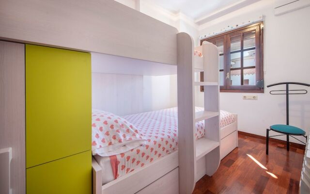 Semi-Detached House 2 (R86)