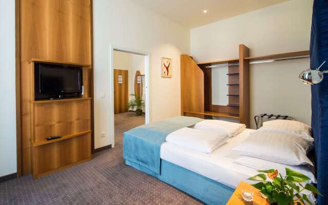 HiLight Suites Hotel