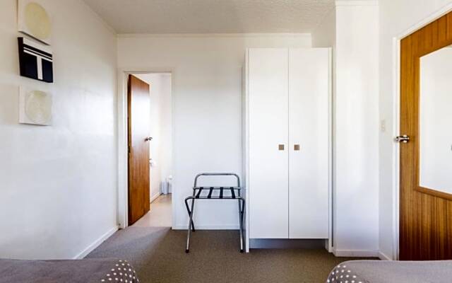 Mount Albert Motor Lodge