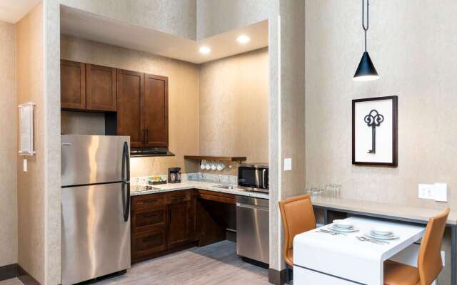 Homewood Suites by Hilton Indianapolis-Downtown