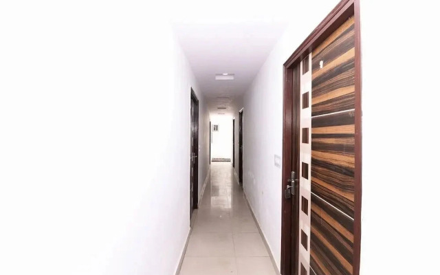 Four Season Inn by OYO Rooms