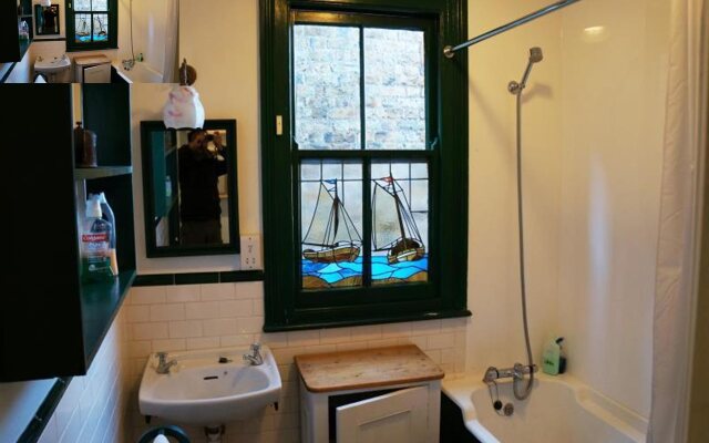 At-Home Bed & Breakfast Ealing