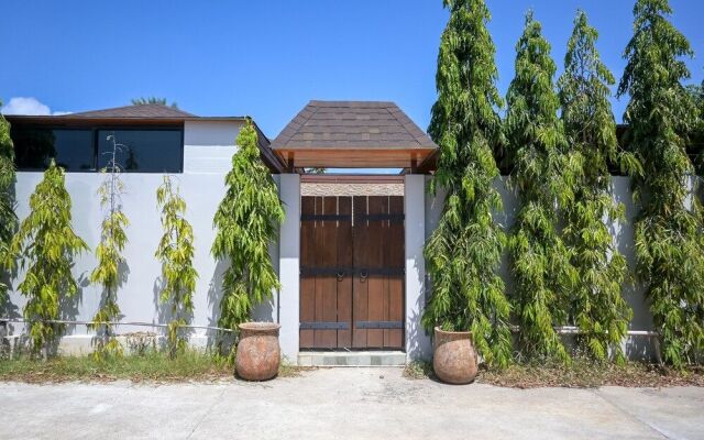 Nice House Pool Villa Phuket