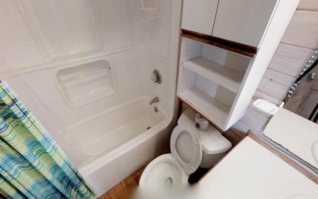 Anchorage - 6 Br Home