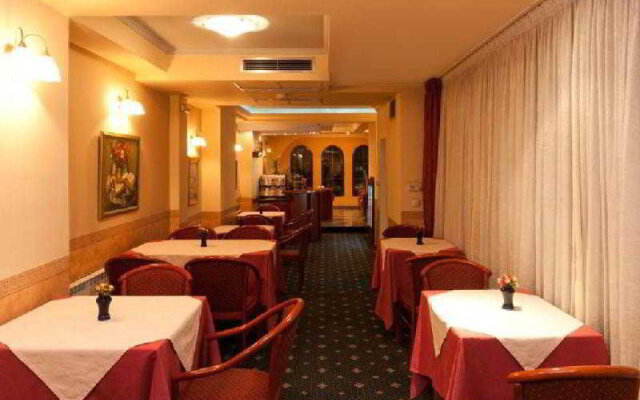 G Hotels