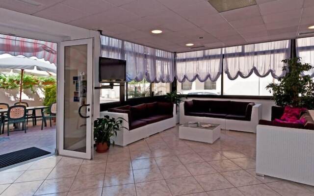 Hotel Prestige