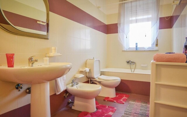 Amazing Home in Giarre With Wifi and 3 Bedrooms