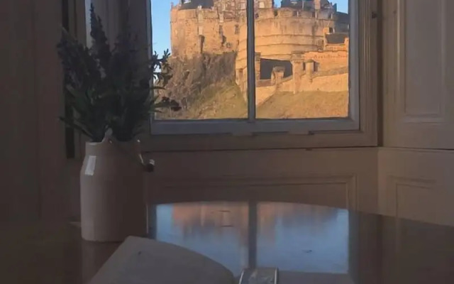 Johnston Terrace Apartment