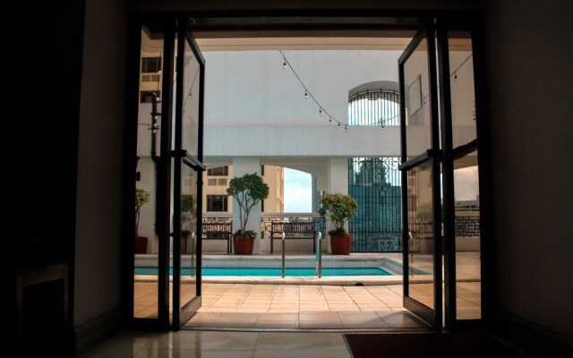 The Perla Hotel