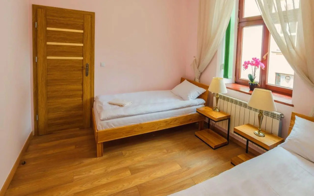 Perła Wadowic Trybunalska